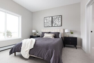 Interior Photo - Compass