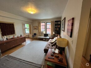 Building Photo - 372 S Highland Ave