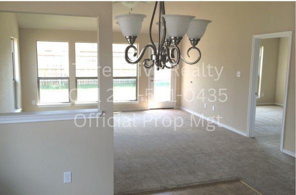Building Photo - 408 Windridge Dr