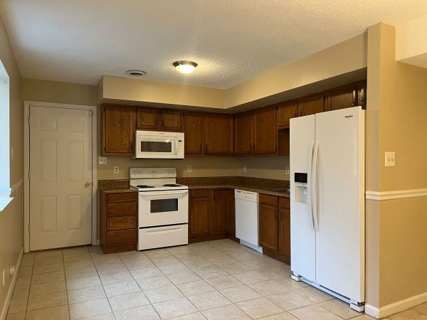 Foto del edificio - Farragut Bent Tree S/D 3 bed/2 bath