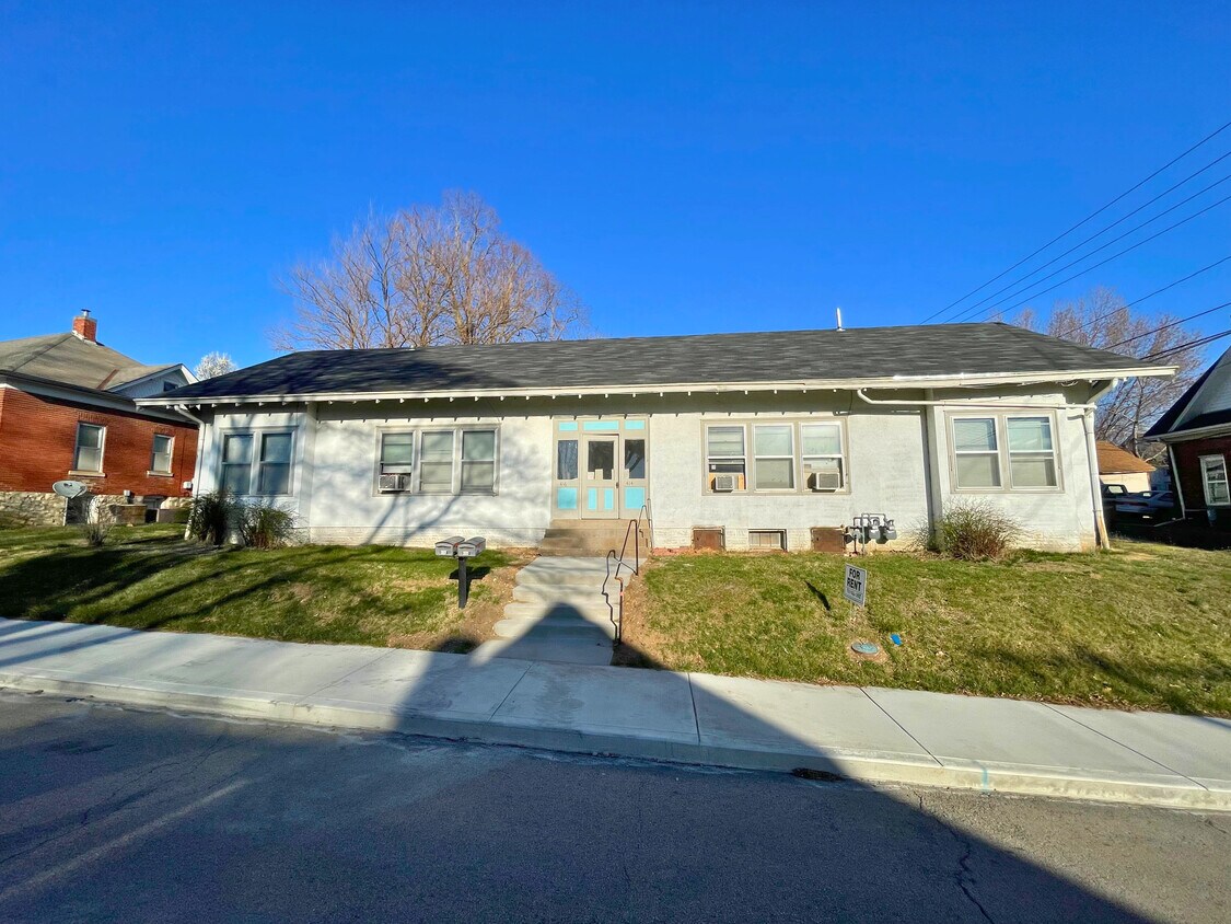 Foto principal - 414 N 7th St