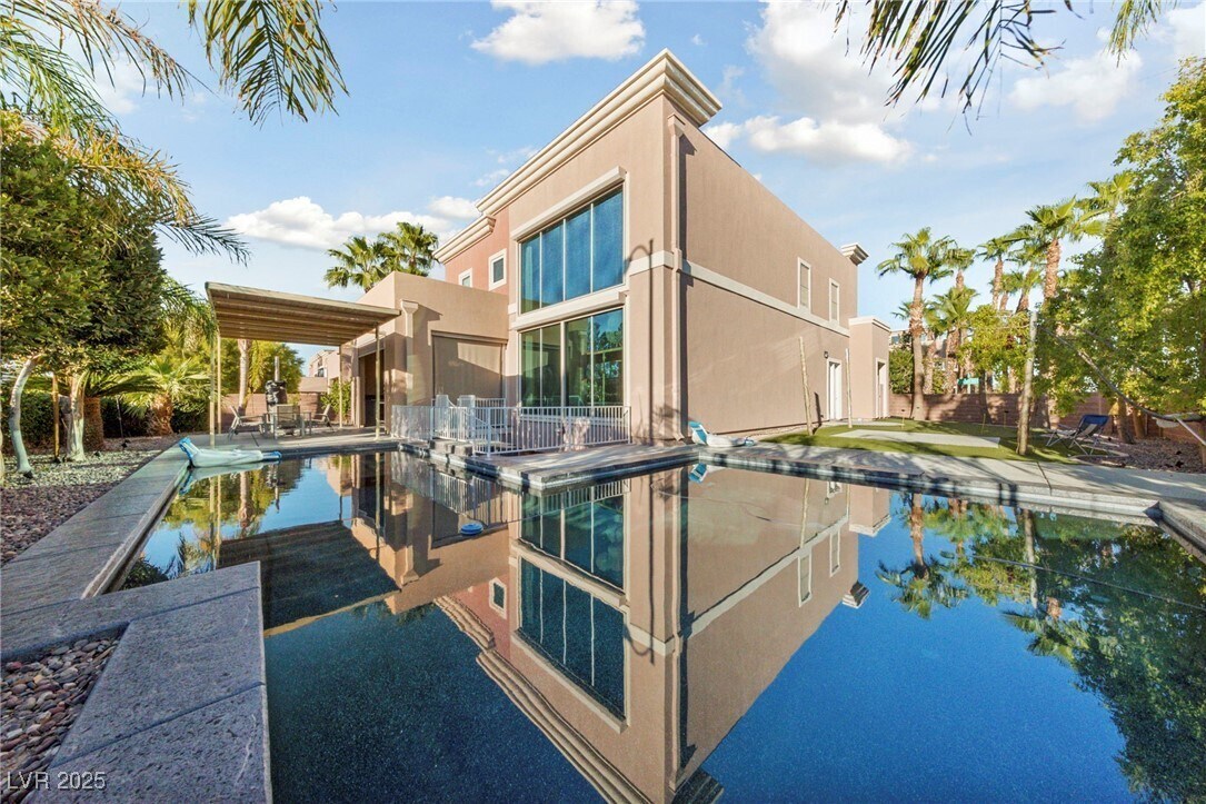 Foto principal - 5691 Deer Creek Falls Ct