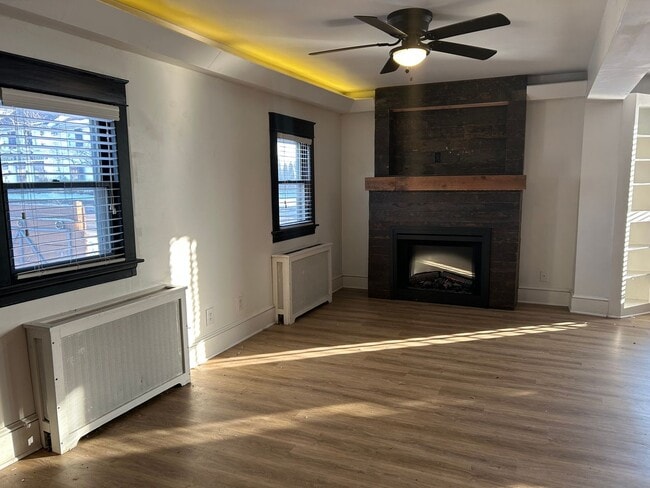 Building Photo - Stunning 5-bedroom in Conestoga Valley School District