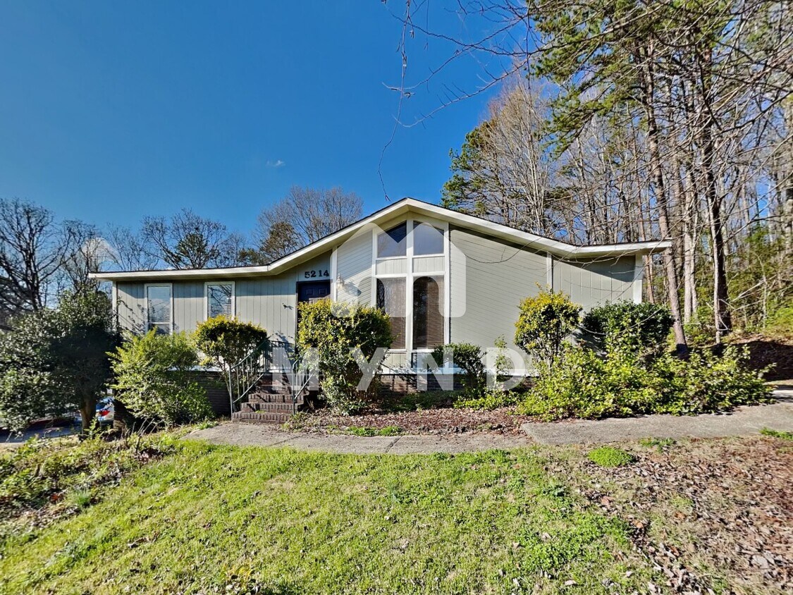 5214 Amberwood Cir House Rental in Pinson, AL