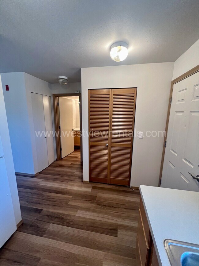 Foto del edificio - 135 & 139 Prince Ave – Benjamin Court
