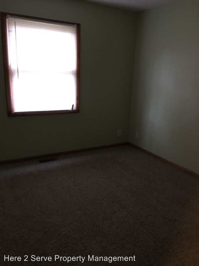 Building Photo - 242 Bona Vista Dr NW