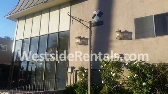 Primary Photo - 13955 Oxnard St