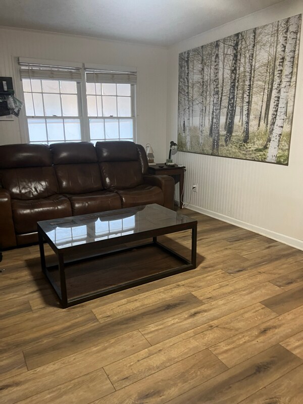 Foto del edificio - 142 Wanda Ave