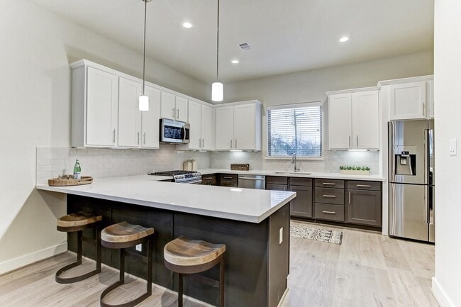 Foto del edificio - 806 Sienna Palm Ln