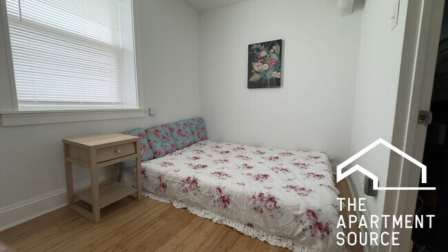 Foto del edificio - 2642 W Hirsch St