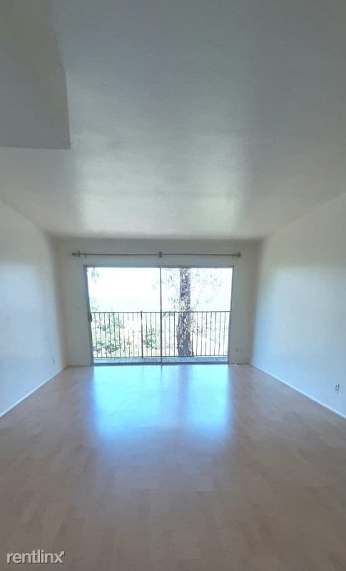 Primary Photo - 1 br, 1 bath Condo - 1078 Miramonte Dr 10