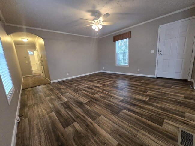 Foto del edificio - 1918 Miss Ellie Dr