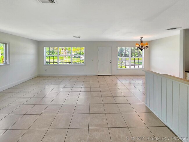Foto del edificio - 1331 3rd Ct