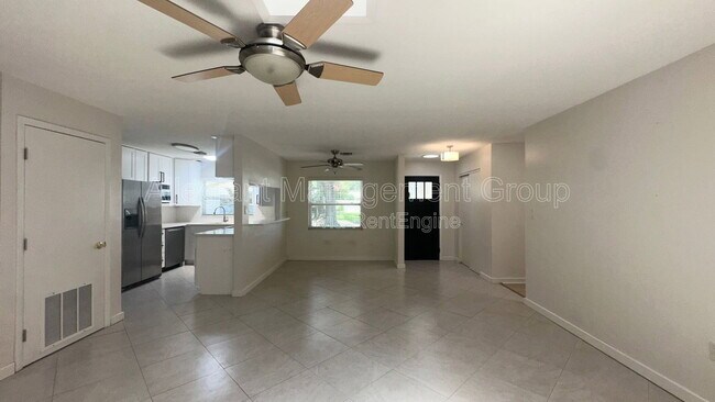 Foto del edificio - 2828 Scarlet Rd