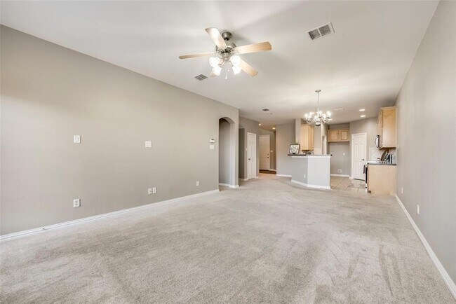 Building Photo - 1729 Brookview Dr
