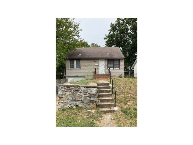 Building Photo - READY TO CALL HOME!!!