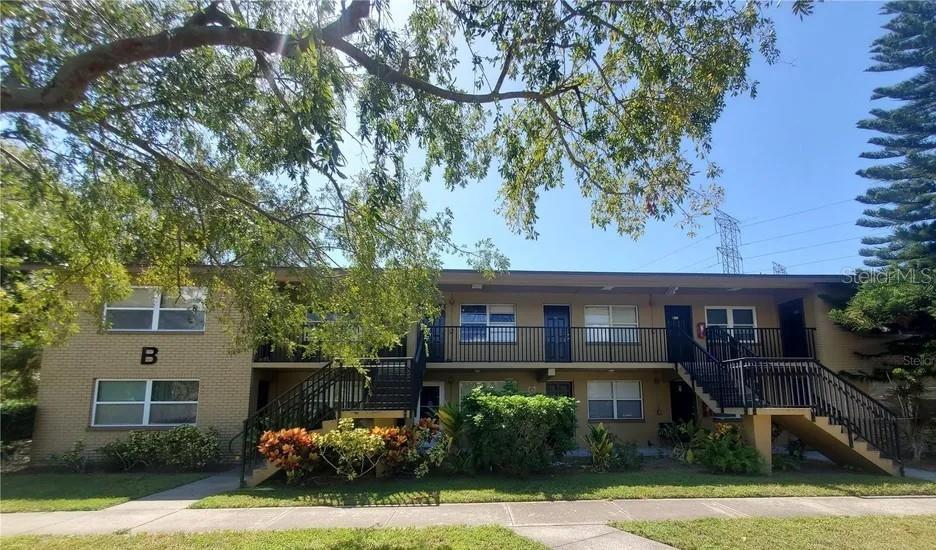 Primary Photo - 2500 Harn Blvd