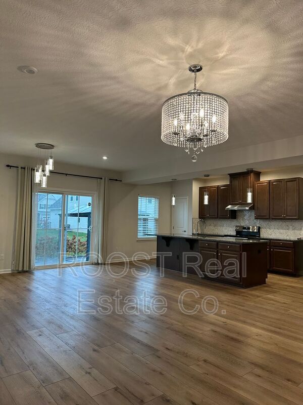 Foto del edificio - 380 Crownover Way