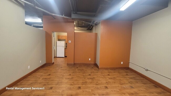 Interior Photo - Elaine Station Apartments