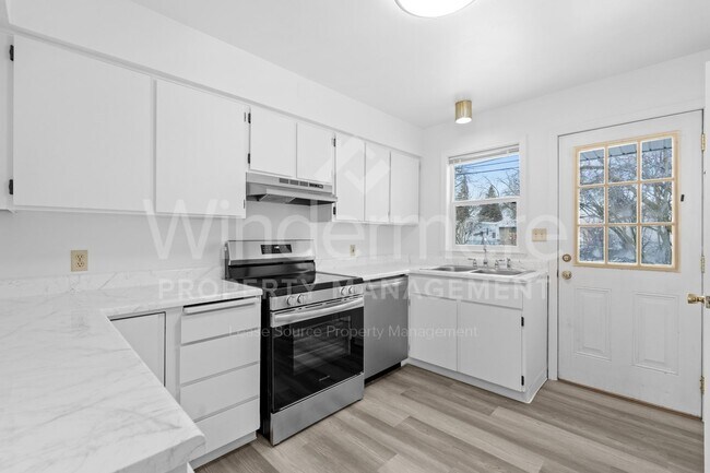 Foto del edificio - 11321 E Springfield Ave