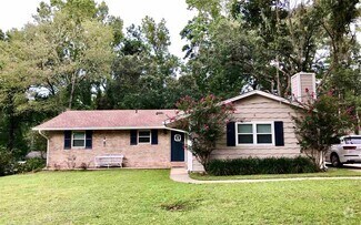 Building Photo - 1230 Hemlock St