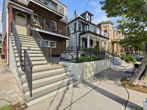 Building Photo - 59 Hauxhurst Ave
