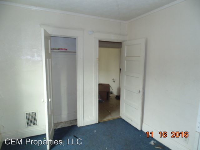Building Photo - 25 Watkin Ter