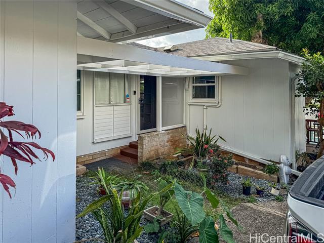 Building Photo - 3238 Alani Dr