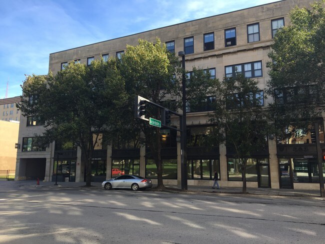 Foto del edificio - Congress Lofts