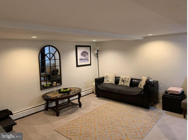 Foto del edificio - 3116 Bethany Ln