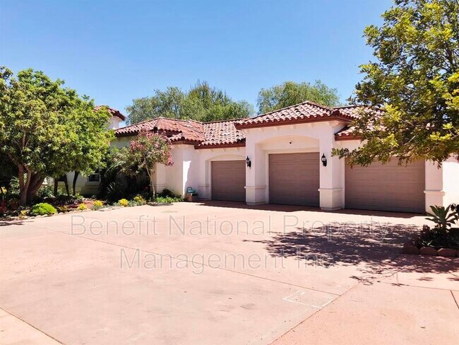 Building Photo - 27219 Avenida Del Diablo