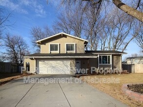 Building Photo - 13951 Jefferson Cir