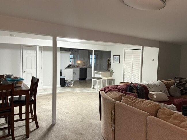 Building Photo - 55 Fox Hill Rd