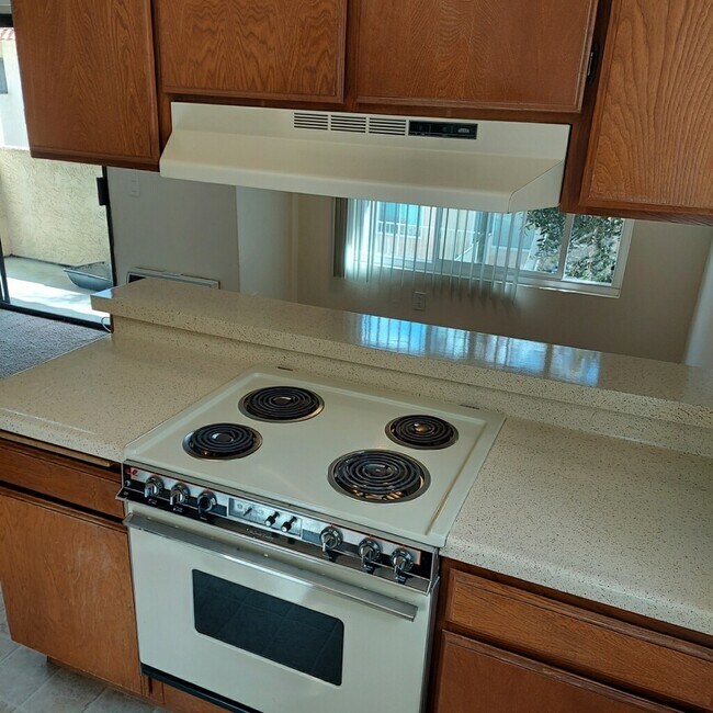 Building Photo - 8546 Graham Ter