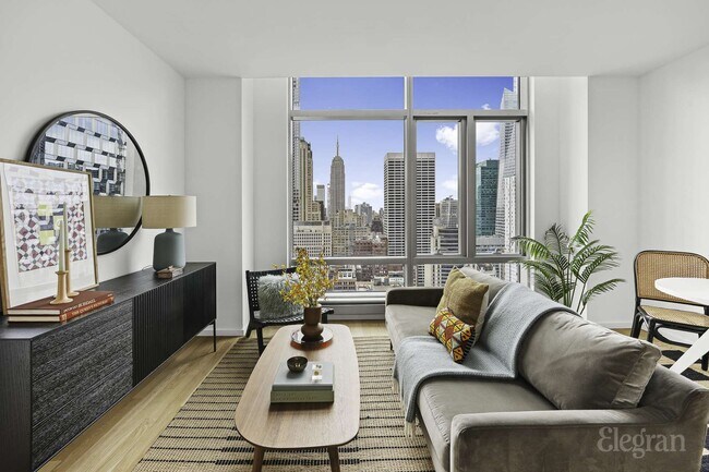 Foto del edificio - 18 W 48th St