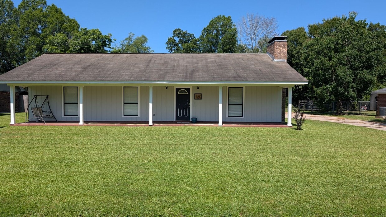 Foto principal - Beautiful home in Monroe!