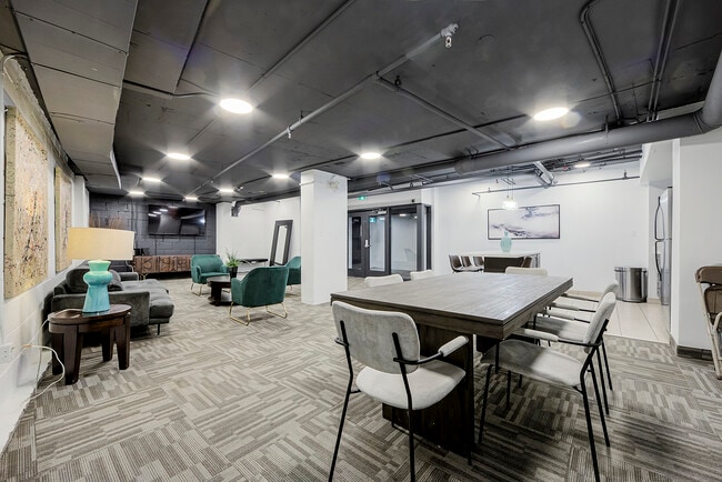 Building Photo - Lord Dufferin Apartments