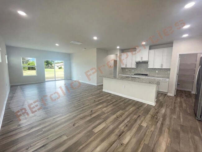 Foto del edificio - 127 Tourmaline Hl Dr