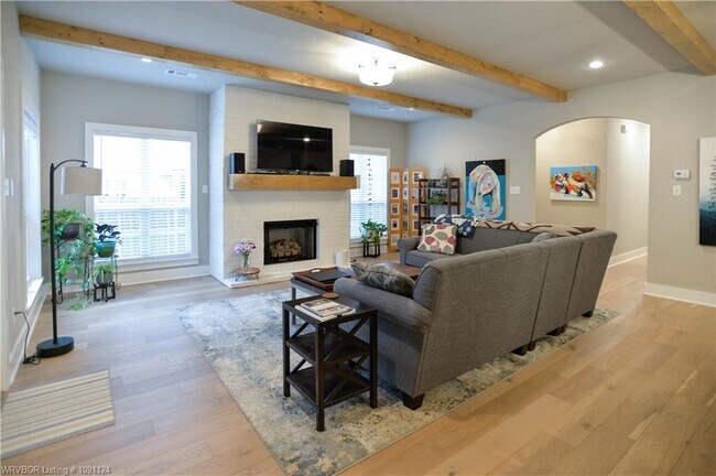 Building Photo - 8115 Donnington Ct