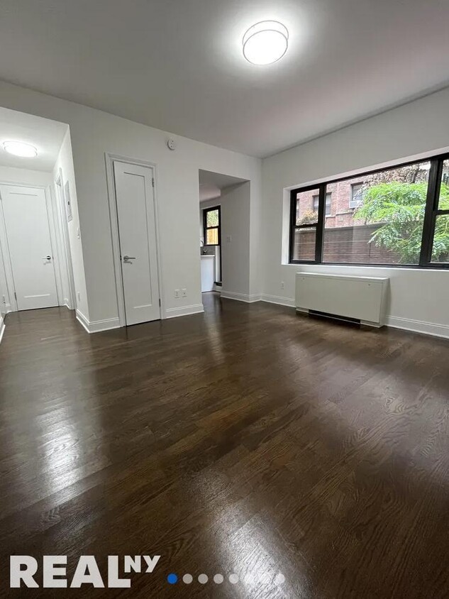 Foto principal - 405 E 56th St