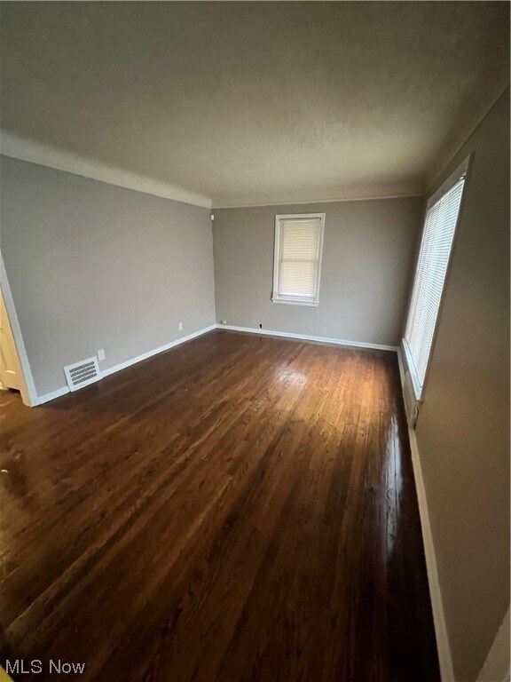 Building Photo - 16604 Maple Heights Blvd