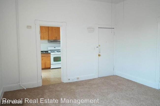 Building Photo - 206 Laurens St