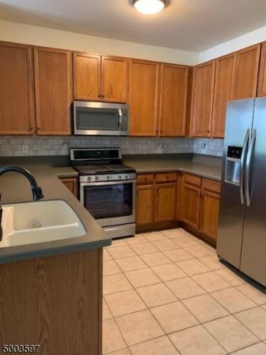 Building Photo - 7105 Coventry Ct