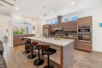 Building Photo - 53900 Avenida Ramirez