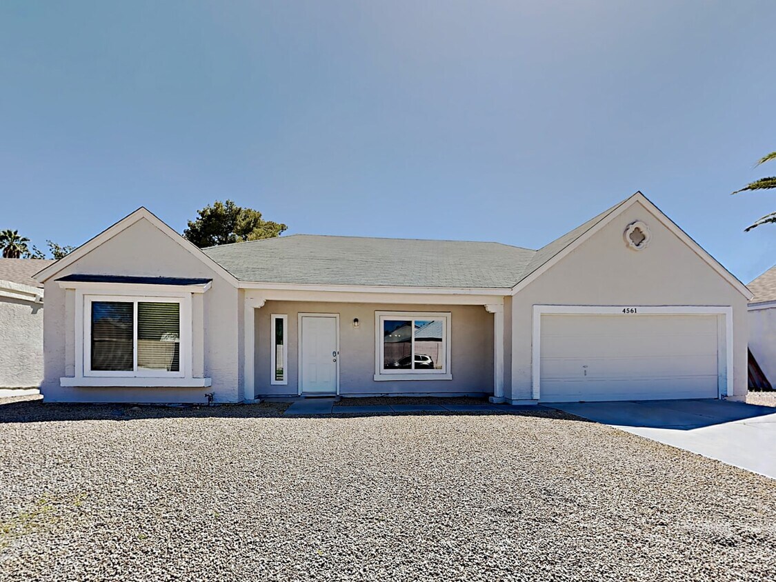 Primary Photo - 4561 W Taro Dr