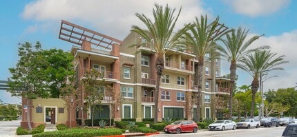 Building Photo - 12842 Palm St