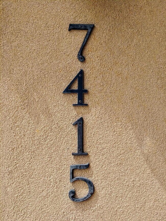 Foto del edificio - 7415 Eagle Crest Ave NE