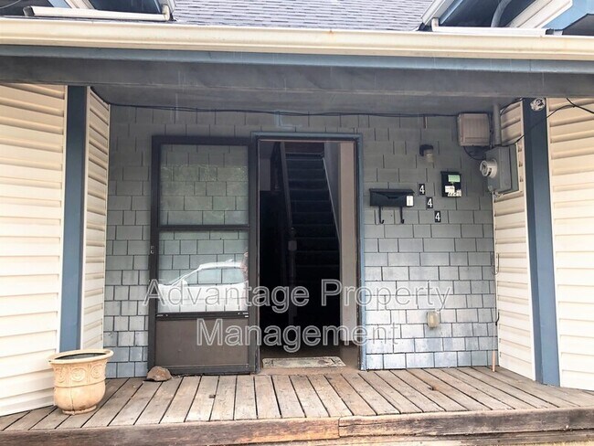 Foto del edificio - 444 NW 17th St