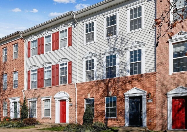Building Photo - 543 Ensemble Ct