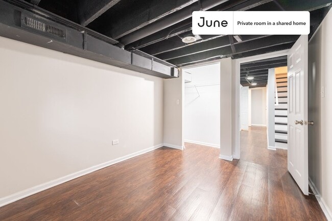 Building Photo - Room in Shared 3 bed/2 bath home